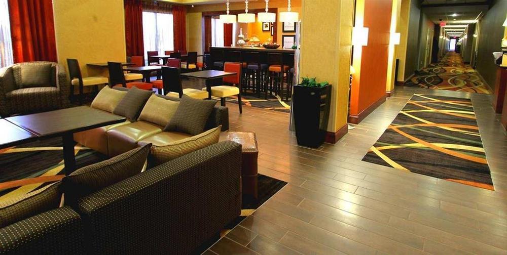 Hampton Inn Keokuk Beltér fotó
